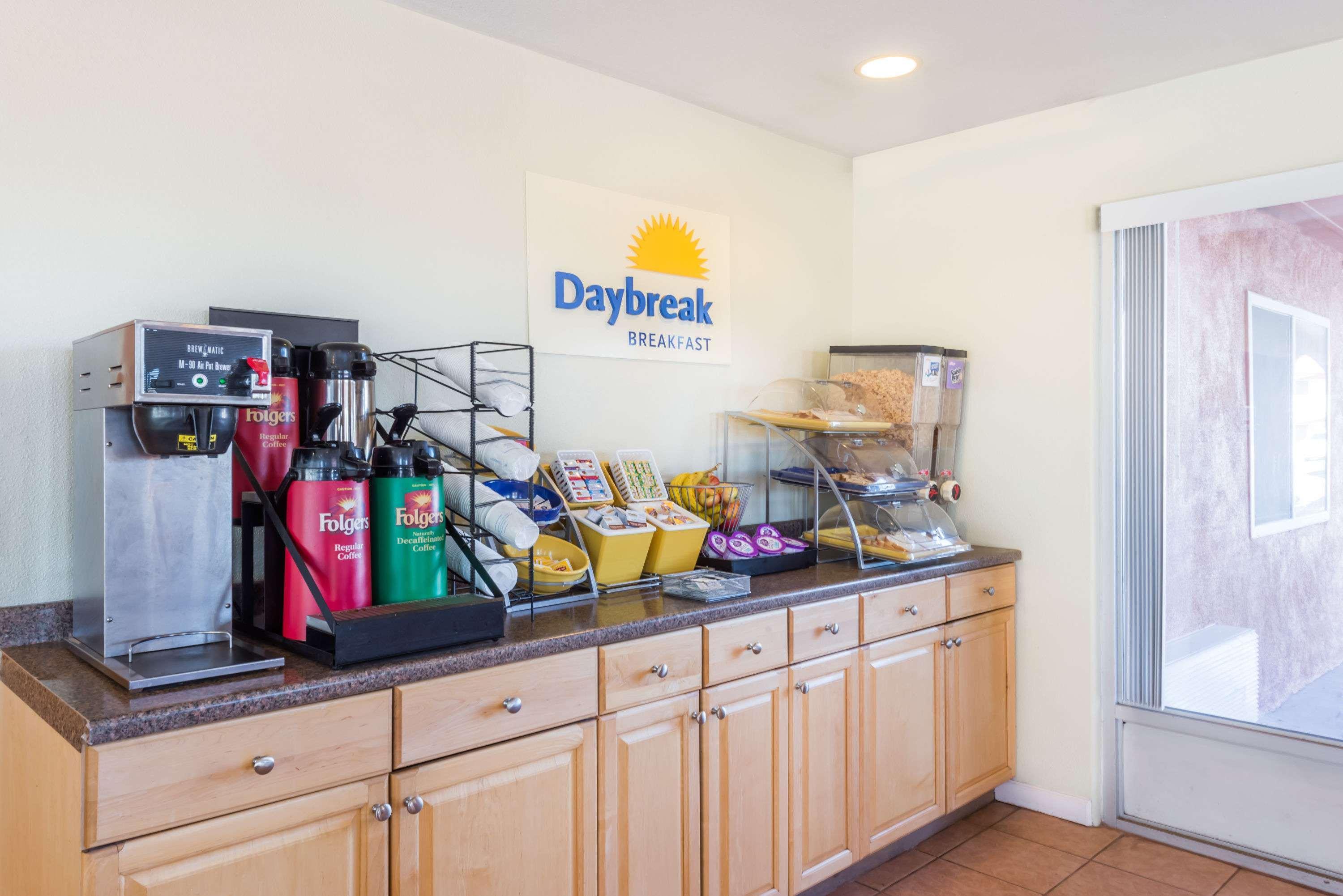 Days Inn By Wyndham Socorro Ngoại thất bức ảnh