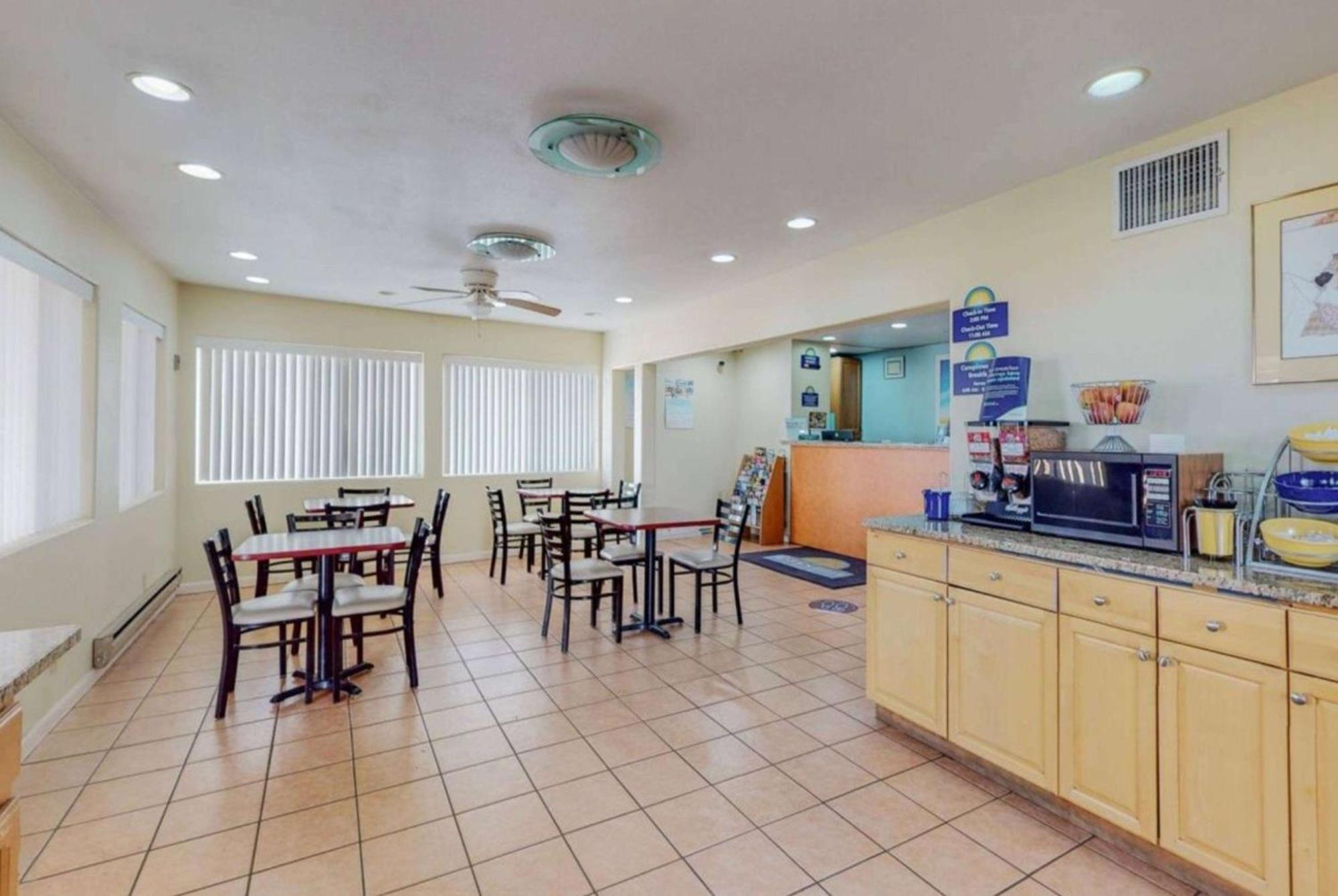 Days Inn By Wyndham Socorro Ngoại thất bức ảnh