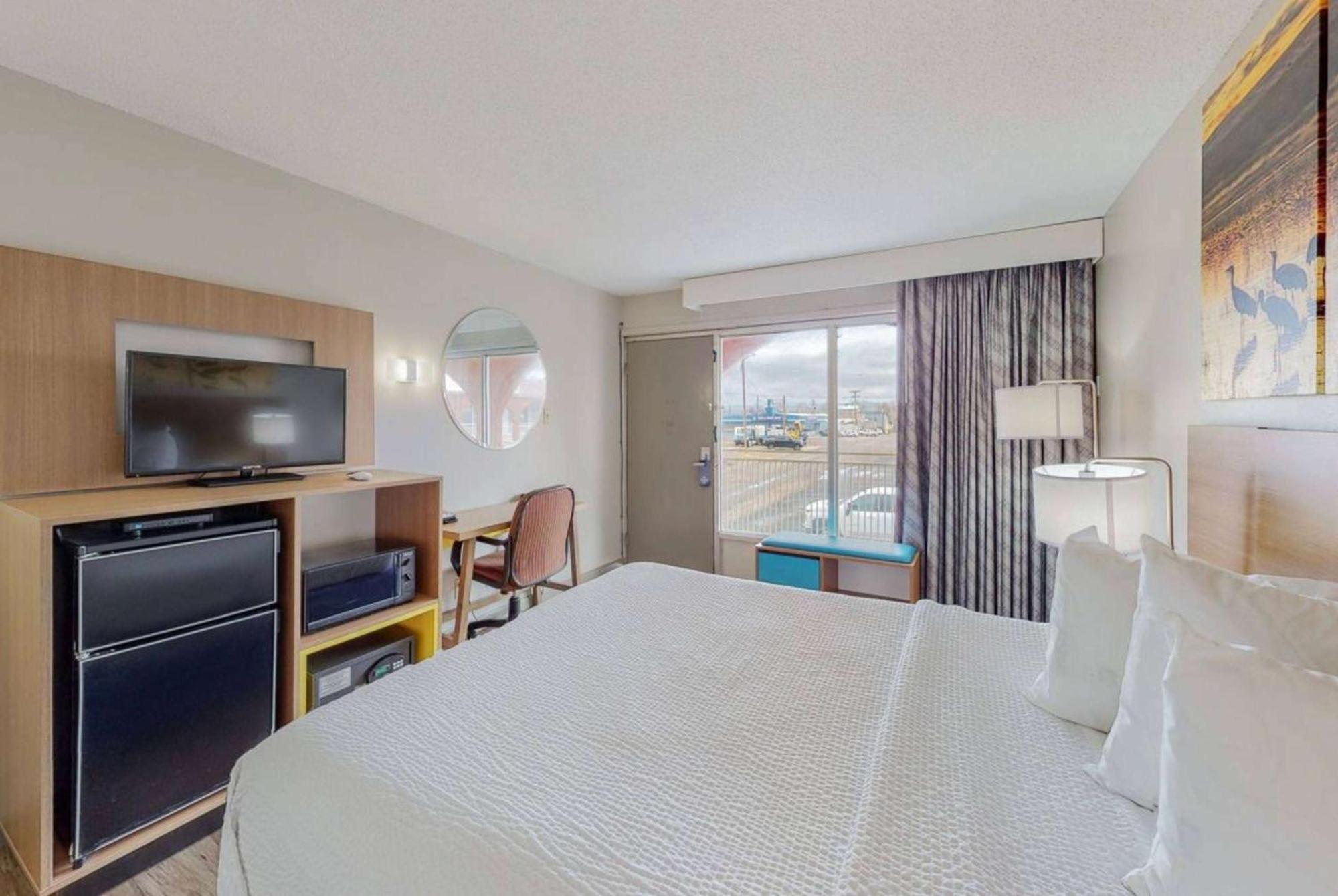 Days Inn By Wyndham Socorro Ngoại thất bức ảnh
