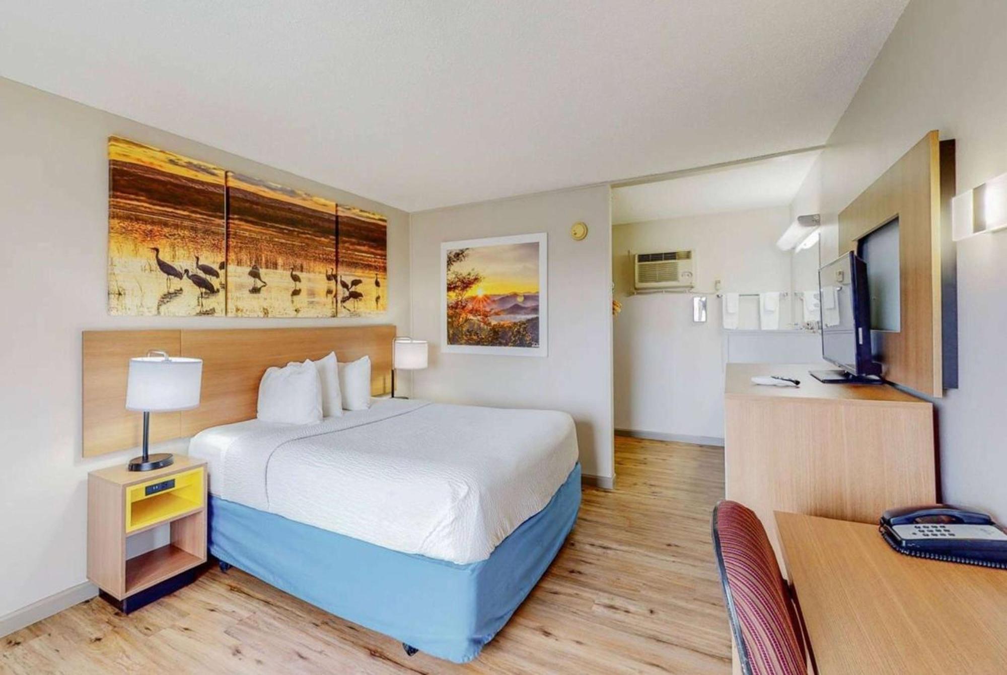Days Inn By Wyndham Socorro Ngoại thất bức ảnh